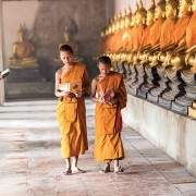 School_expeditions_northern_thailand_adventure_temple_monks-1600×1000